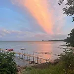 Naer Hav Og Skov I Lundeborg *