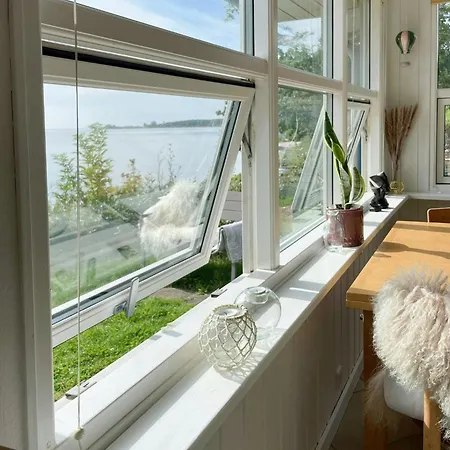 House Near Sea And Forest In Lundeborg * 斯文堡