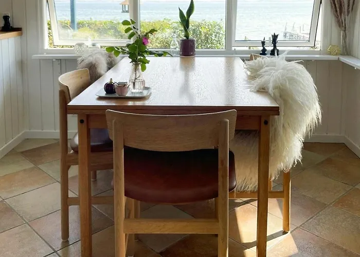 House Near Sea And Forest In Lundeborg スベンボー