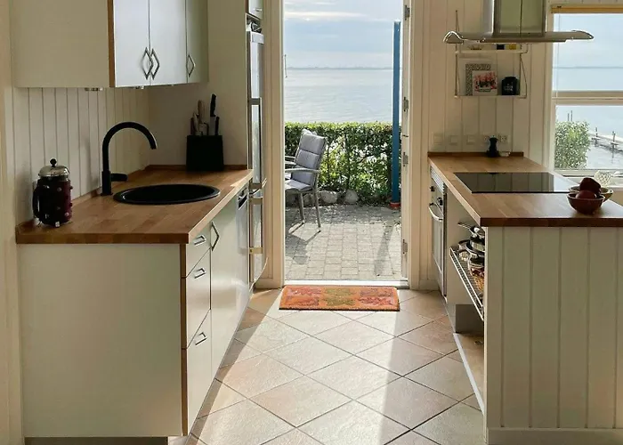 House Near Sea And Forest In Lundeborg * 스벤보르