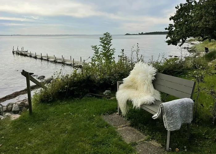 House Near Sea And Forest In Lundeborg 펜션 *